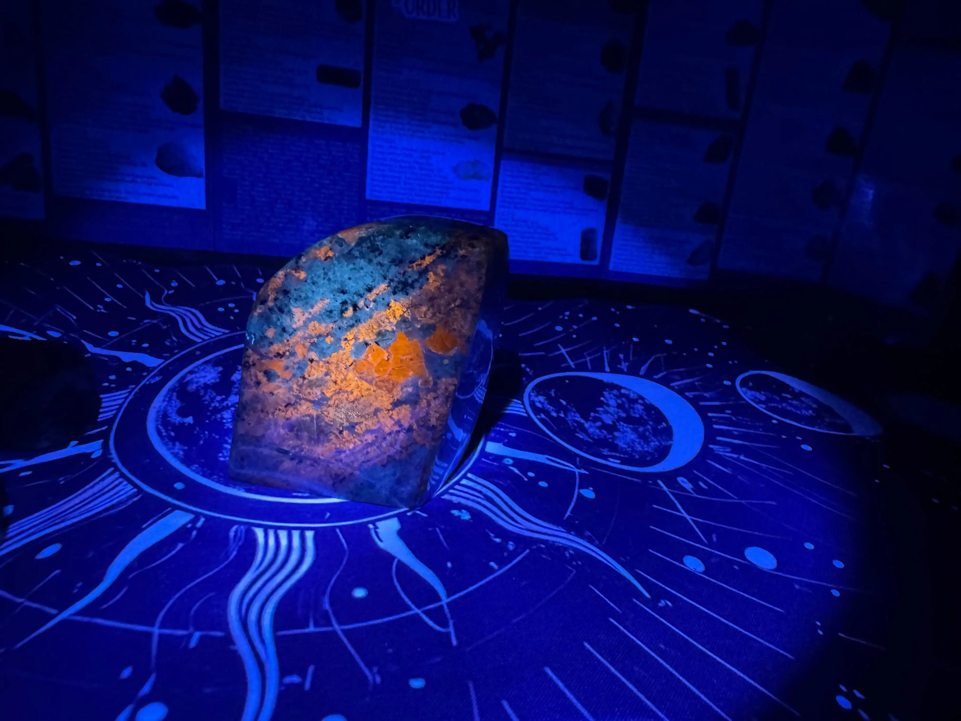 Lapis lazuli Moonphase minerals
