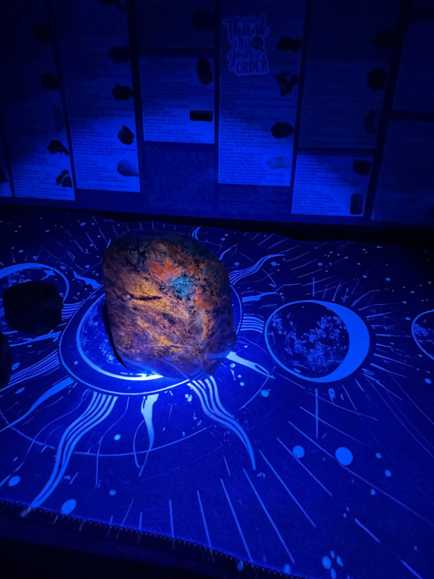 Lapis lazuli Moonphase minerals