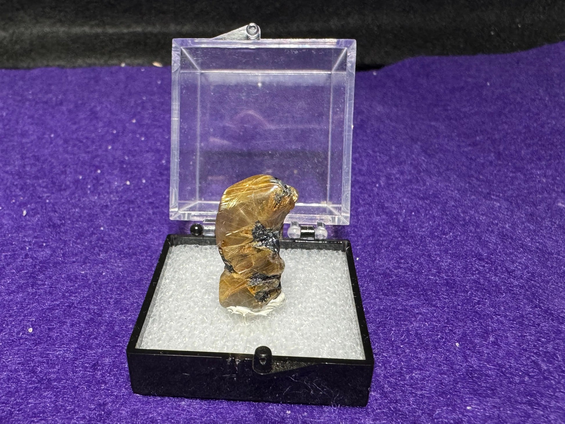 Rutilated Quartz Moonphase minerals