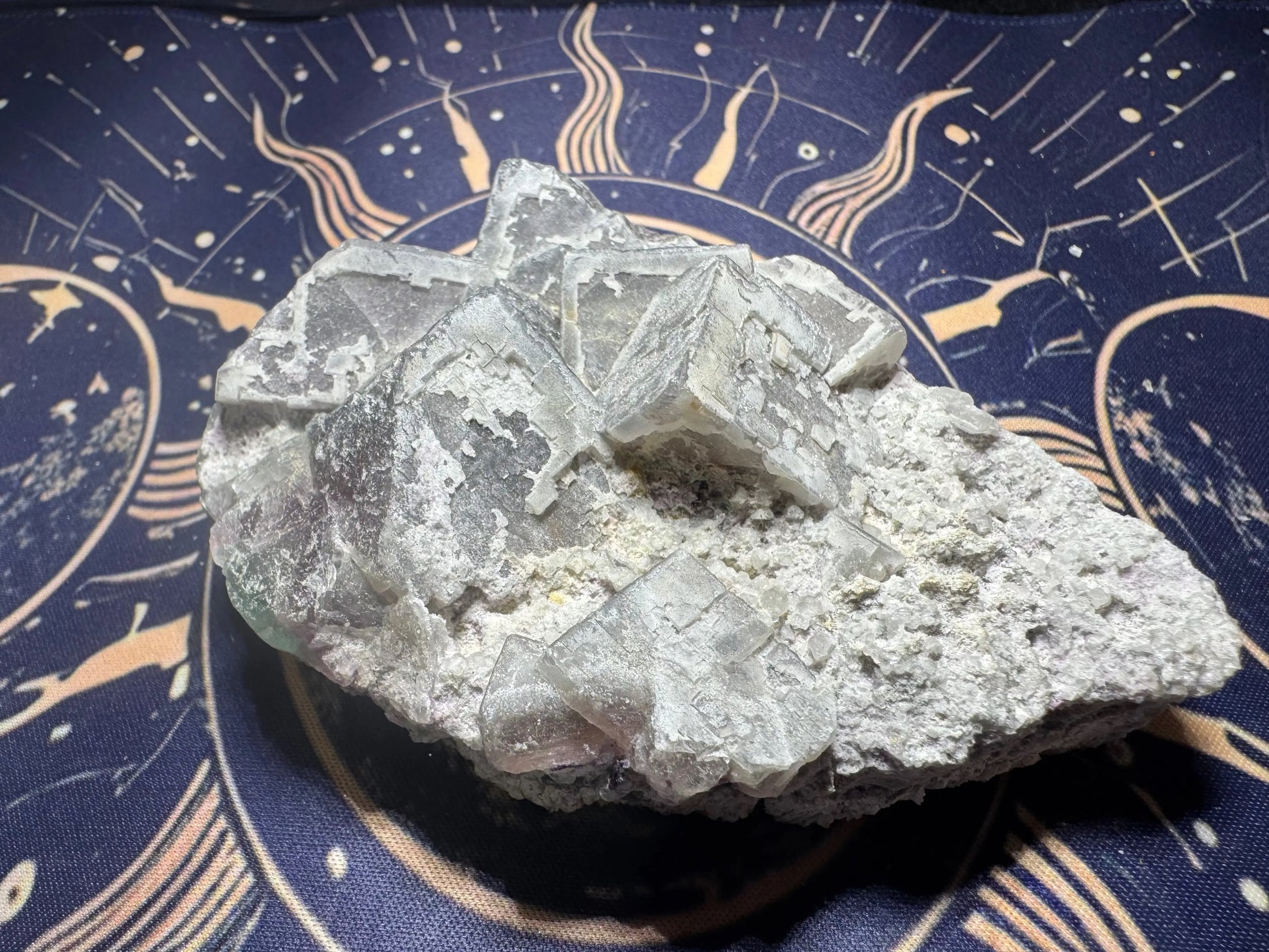 Flourite w/calcite Moonphase minerals
