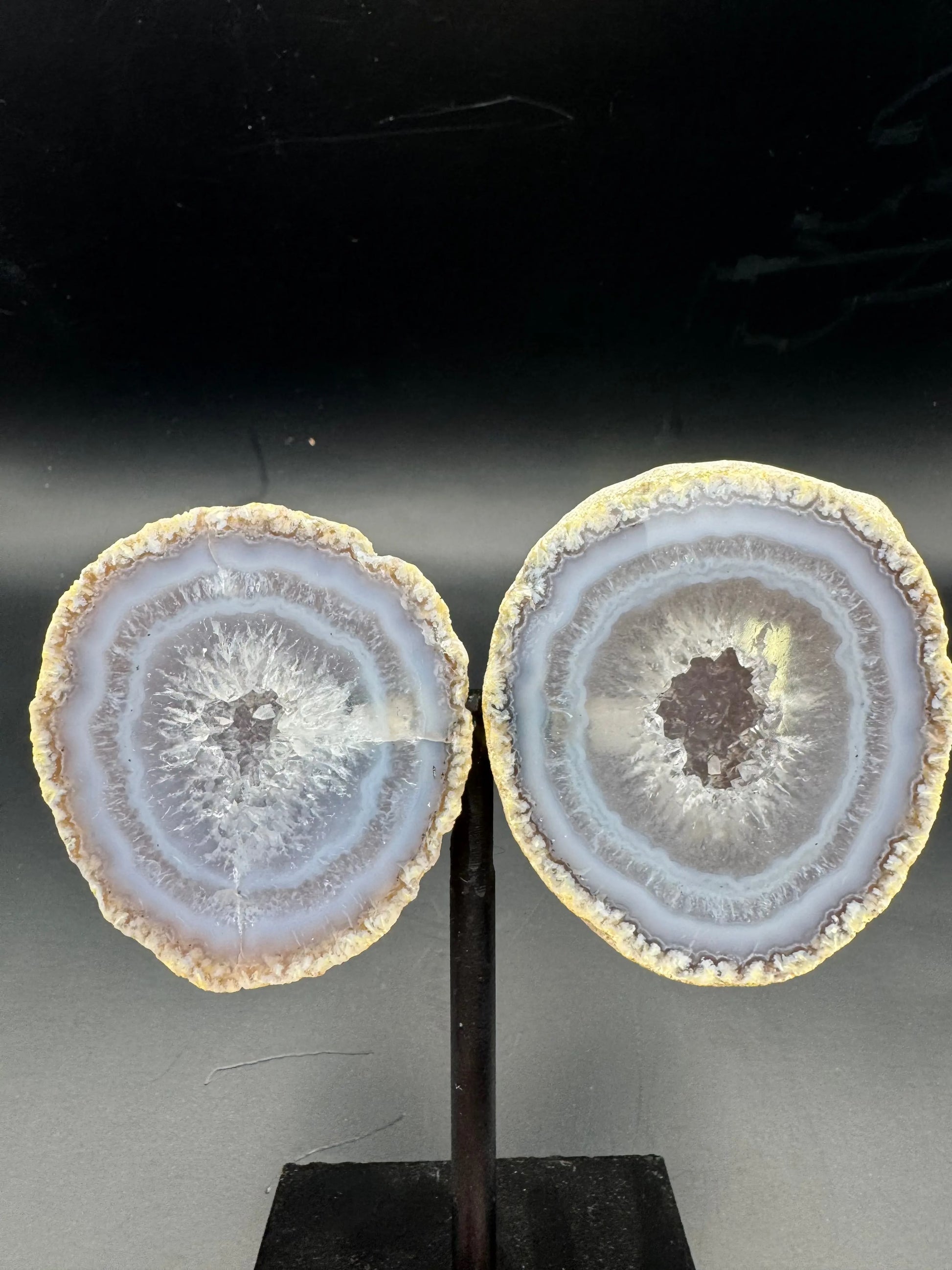 Agate geode Moonphase minerals